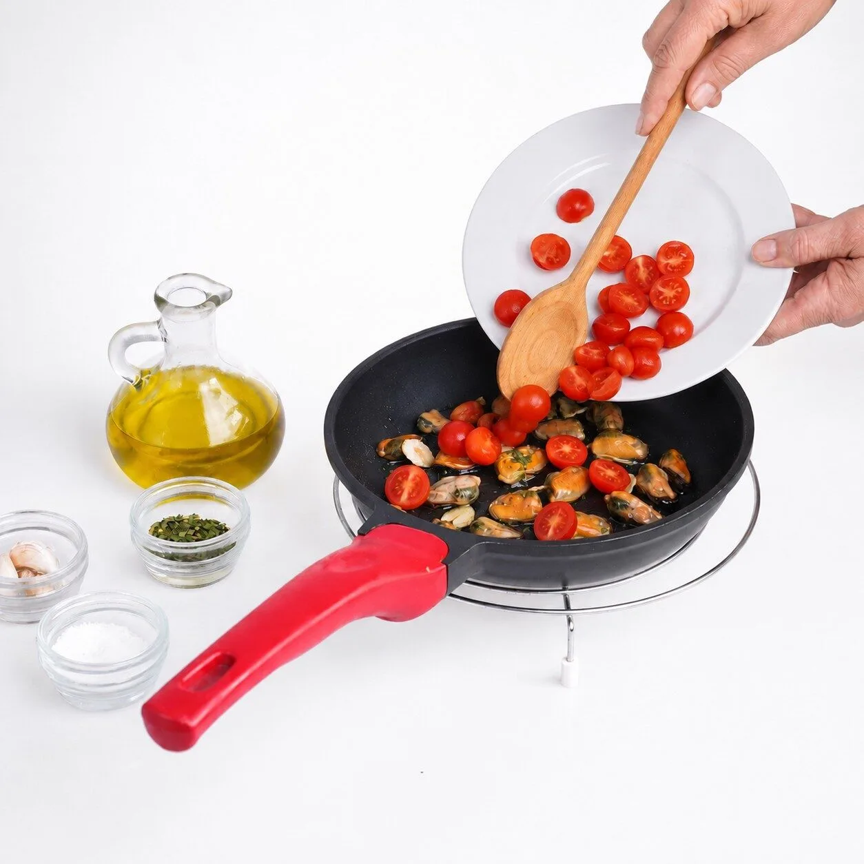 saltear mejillones con tomate cherry